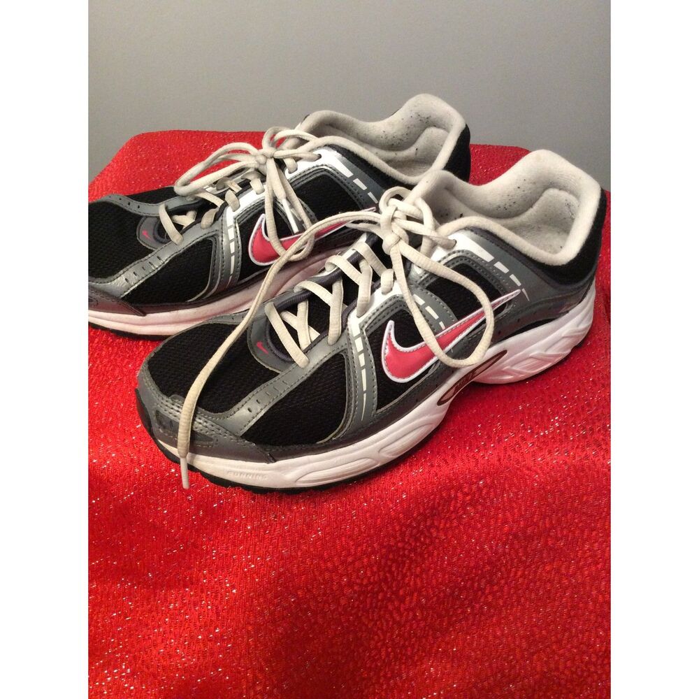 Nike Womens Complete 2 Athletic Sneaker Shoe Gray Black Pink Size 10 395710-001